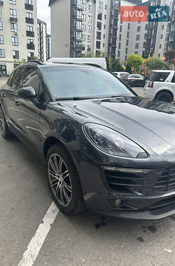 Внедорожник / Кроссовер Porsche Macan 2016 в 