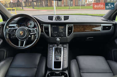 Внедорожник / Кроссовер Porsche Macan 2014 в 