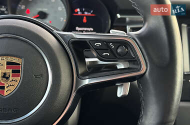 Внедорожник / Кроссовер Porsche Macan 2014 в 