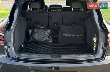Внедорожник / Кроссовер Porsche Macan 2014 в 