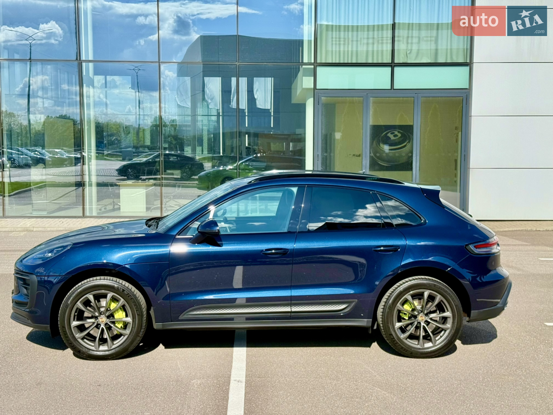 2021 Porsche Macan - мініатюра 10