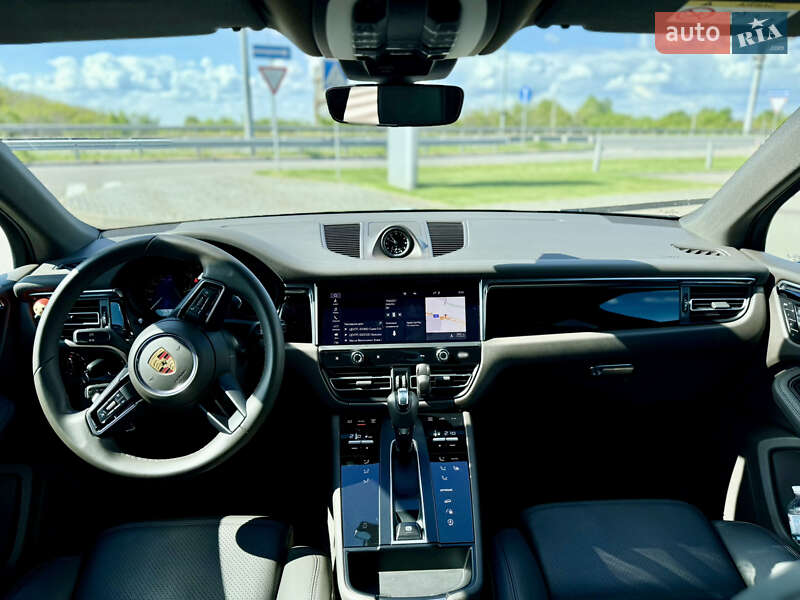 Внедорожник / Кроссовер Porsche Macan 2021 в Киеве