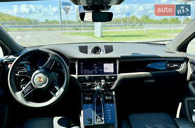 Позашляховик / Кросовер Porsche Macan 2021 в 