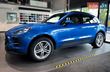 Внедорожник / Кроссовер Porsche Macan 2021 в 