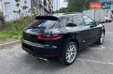 Позашляховик / Кросовер Porsche Macan 2016 в 