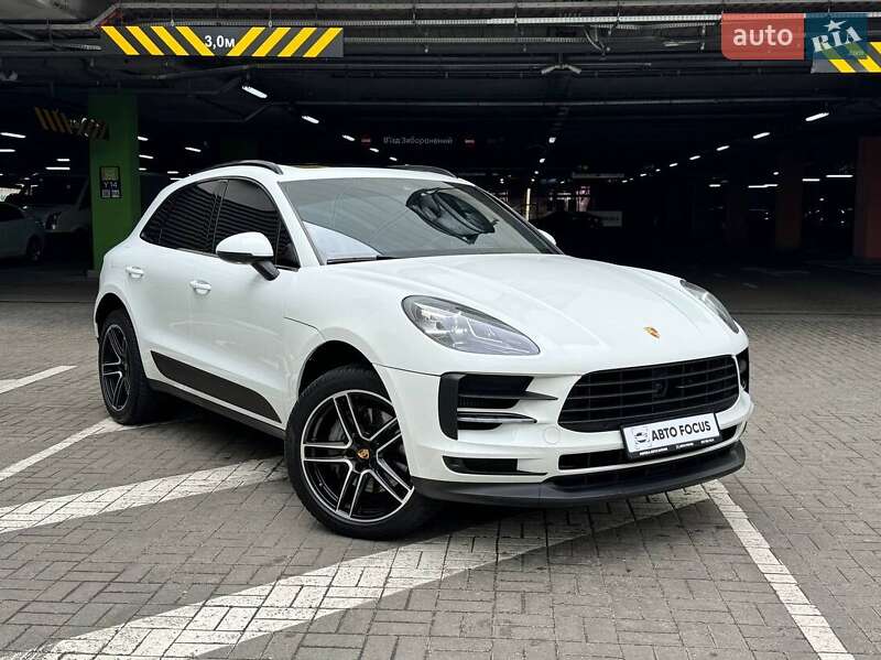 Позашляховик / Кросовер Porsche Macan 2019 в 