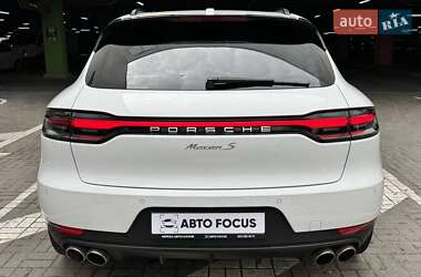 Позашляховик / Кросовер Porsche Macan 2019 в 