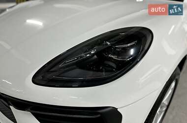 Позашляховик / Кросовер Porsche Macan 2022 в 