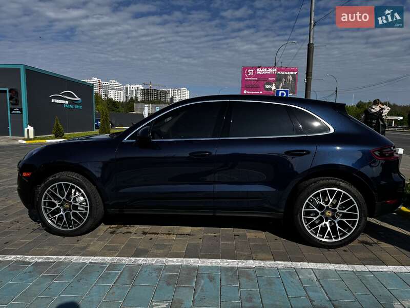 Внедорожник / Кроссовер Porsche Macan 2016 в Ирпене