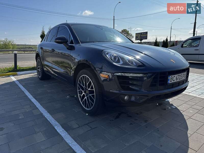 Внедорожник / Кроссовер Porsche Macan 2016 в Ирпене