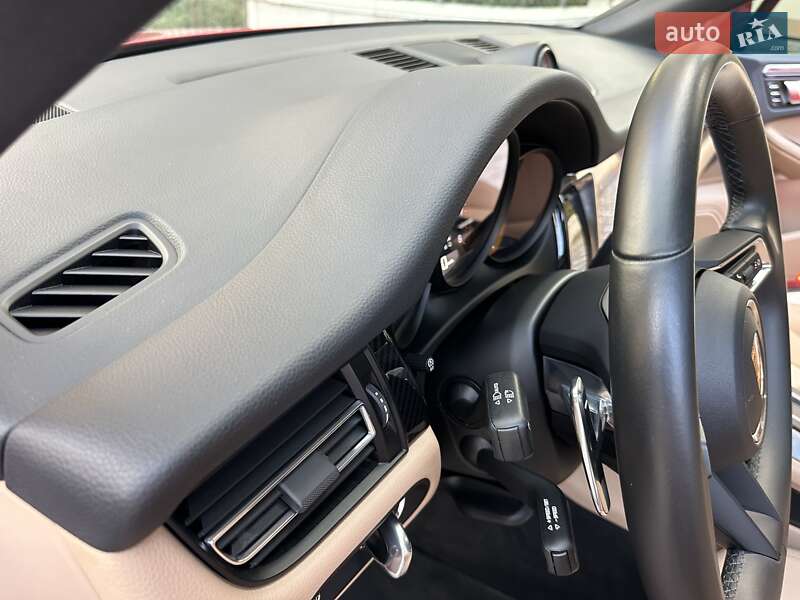 Внедорожник / Кроссовер Porsche Macan 2023 в Киеве