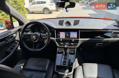 Позашляховик / Кросовер Porsche Macan 2022 в 