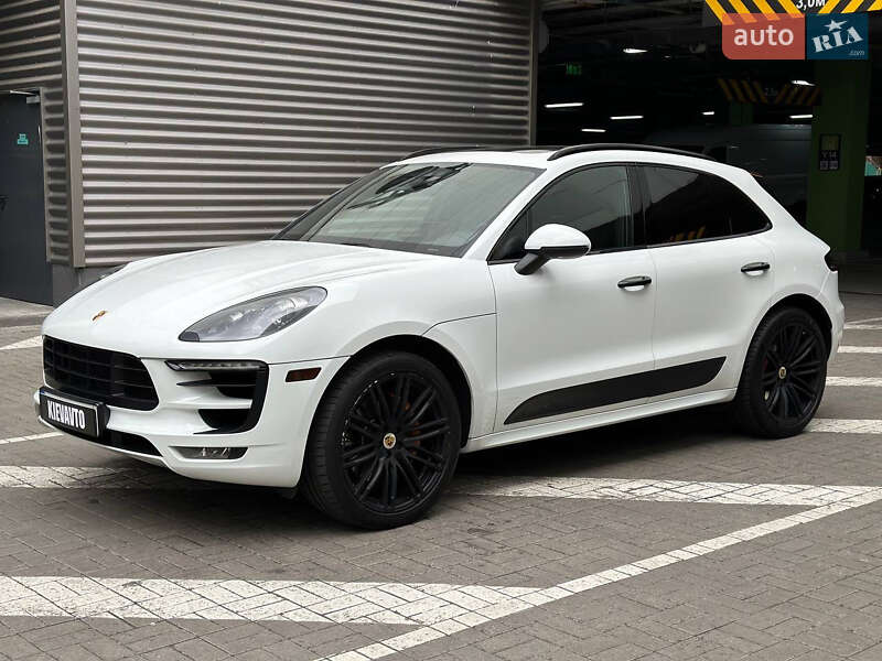 Позашляховик / Кросовер Porsche Macan 2016 в 