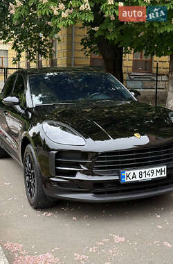 Позашляховик / Кросовер Porsche Macan 2020 в 