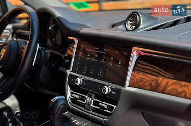 Внедорожник / Кроссовер Porsche Macan 2022 в 