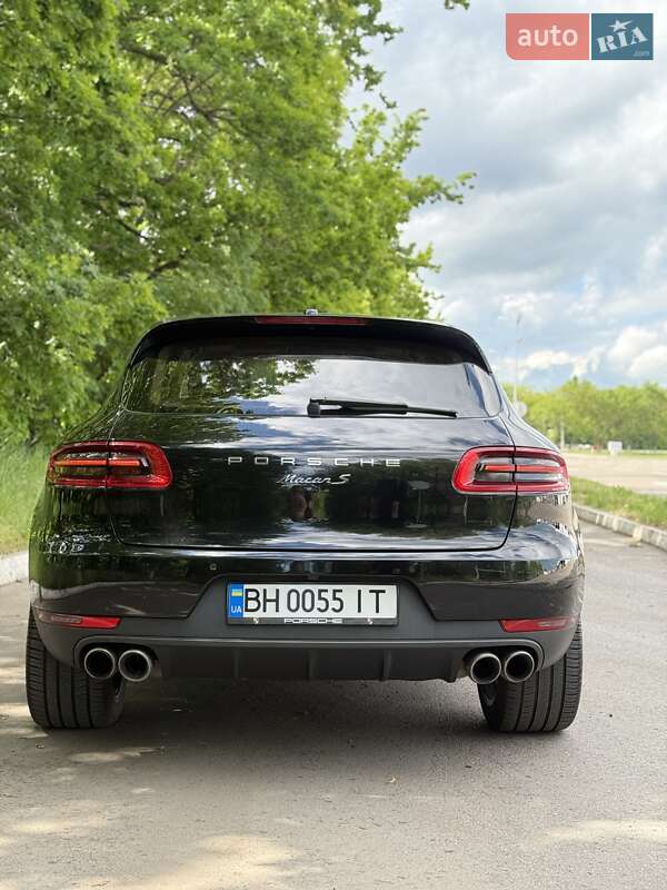 Позашляховик / Кросовер Porsche Macan 2015 в Одесі