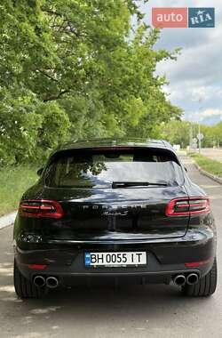 Позашляховик / Кросовер Porsche Macan 2015 в 