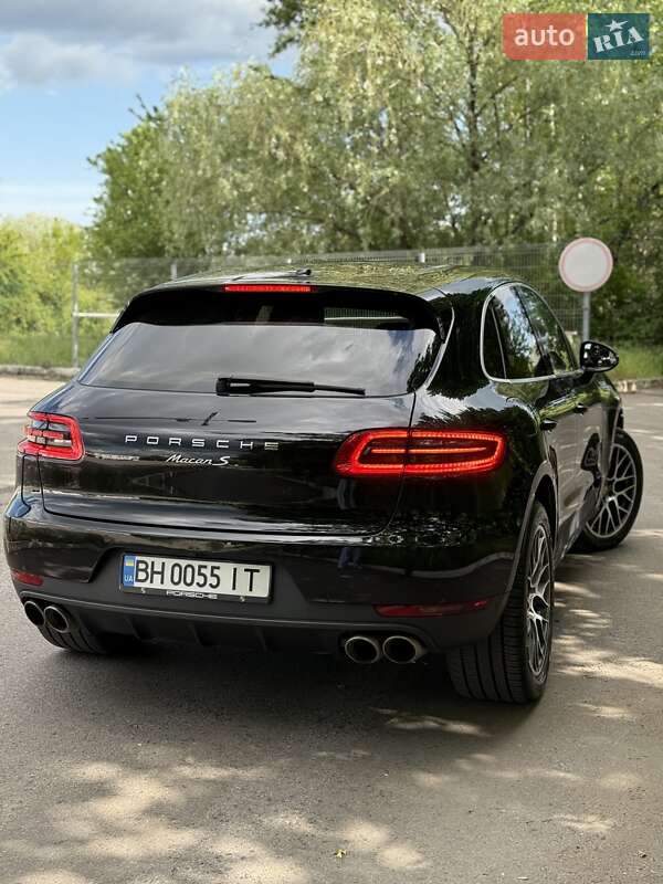 Позашляховик / Кросовер Porsche Macan 2015 в Одесі