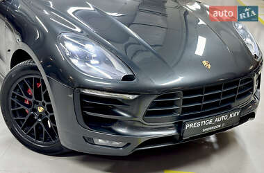 Внедорожник / Кроссовер Porsche Macan 2016 в 