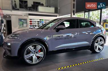 Внедорожник / Кроссовер Porsche Macan 2024 в 