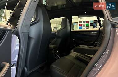 Внедорожник / Кроссовер Porsche Macan 2024 в 