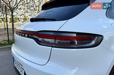 Внедорожник / Кроссовер Porsche Macan 2021 в 