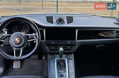 Внедорожник / Кроссовер Porsche Macan 2021 в 