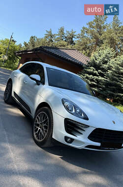 Позашляховик / Кросовер Porsche Macan 2016 в Дніпрі
