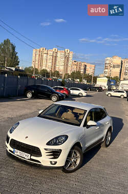 Внедорожник / Кроссовер Porsche Macan 2015 в 