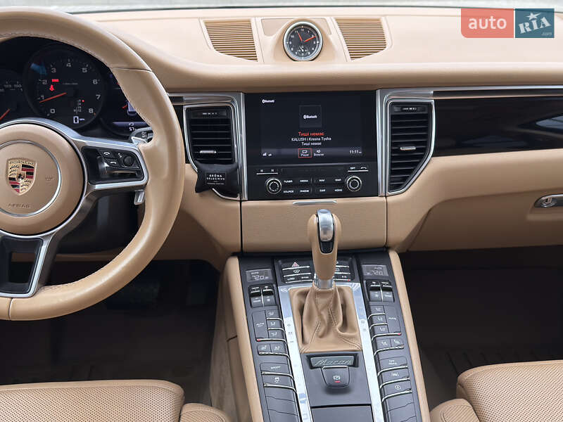 Внедорожник / Кроссовер Porsche Macan 2016 в Львове