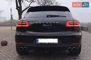 Внедорожник / Кроссовер Porsche Macan 2015 в 