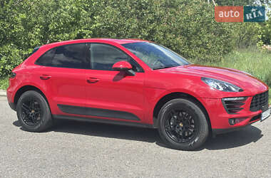Внедорожник / Кроссовер Porsche Macan 2018 в 