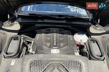 Внедорожник / Кроссовер Porsche Macan 2014 в 