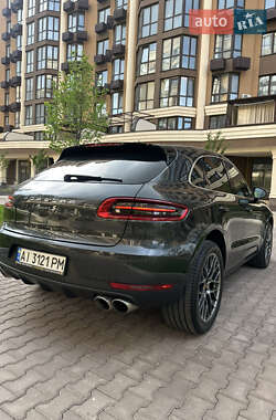 Внедорожник / Кроссовер Porsche Macan 2016 в 