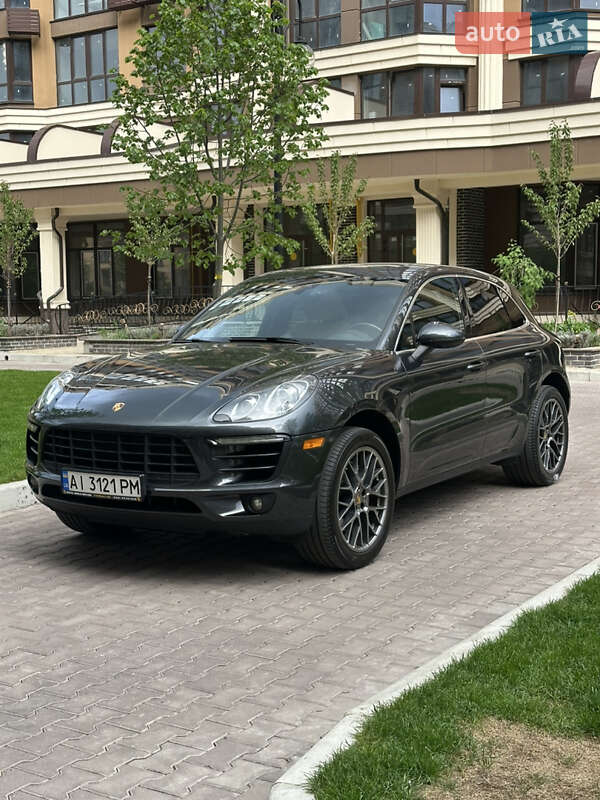 Внедорожник / Кроссовер Porsche Macan 2016 в 