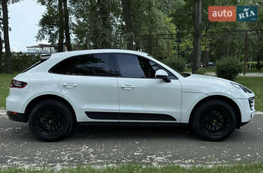 Позашляховик / Кросовер Porsche Macan 2016 в 