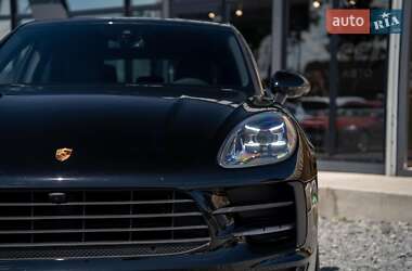 Внедорожник / Кроссовер Porsche Macan 2021 в 