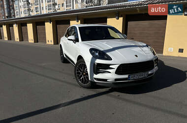 Внедорожник / Кроссовер Porsche Macan 2018 в 