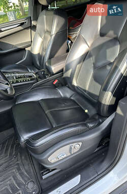 Внедорожник / Кроссовер Porsche Macan 2014 в 