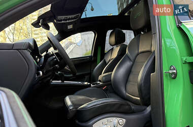 Позашляховик / Кросовер Porsche Macan 2022 в 
