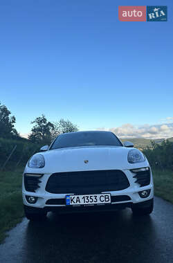 Позашляховик / Кросовер Porsche Macan 2015 в Києві