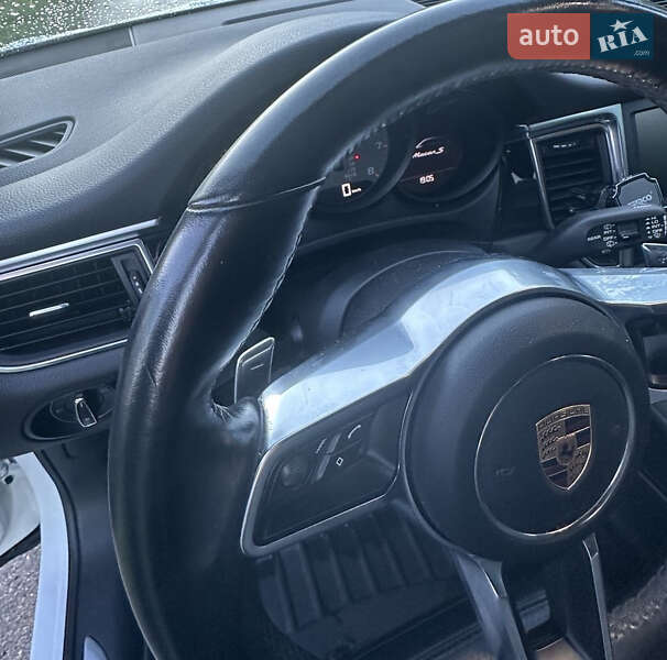 Внедорожник / Кроссовер Porsche Macan 2015 в Киеве