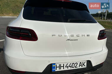 Внедорожник / Кроссовер Porsche Macan 2018 в 