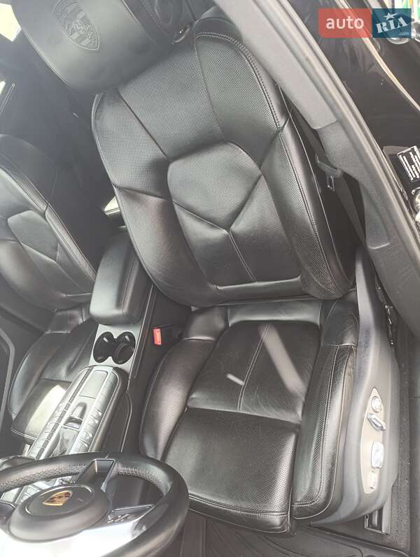 Внедорожник / Кроссовер Porsche Macan 2015 в Киеве фото 10 Внедорожник / Кроссовер Porsche Macan 2015 в Киеве