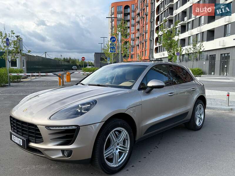Внедорожник / Кроссовер Porsche Macan 2014 в Киеве