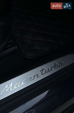 Внедорожник / Кроссовер Porsche Macan 2015 в 
