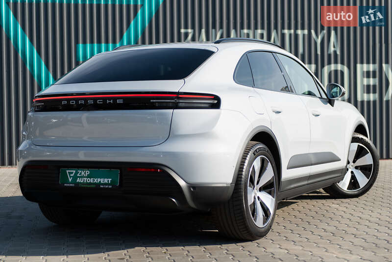 Внедорожник / Кроссовер Porsche Macan 2025 в Мукачево