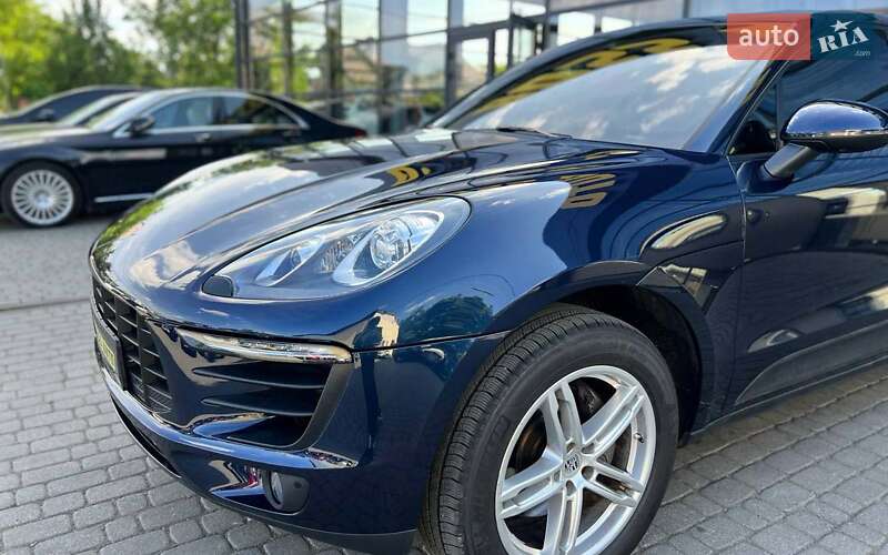 Позашляховик / Кросовер Porsche Macan 2018 в Івано-Франківську