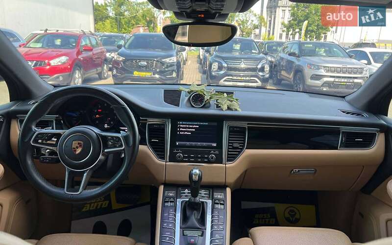 Позашляховик / Кросовер Porsche Macan 2018 в Івано-Франківську