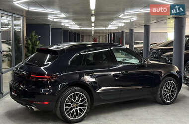 Внедорожник / Кроссовер Porsche Macan 2014 в 